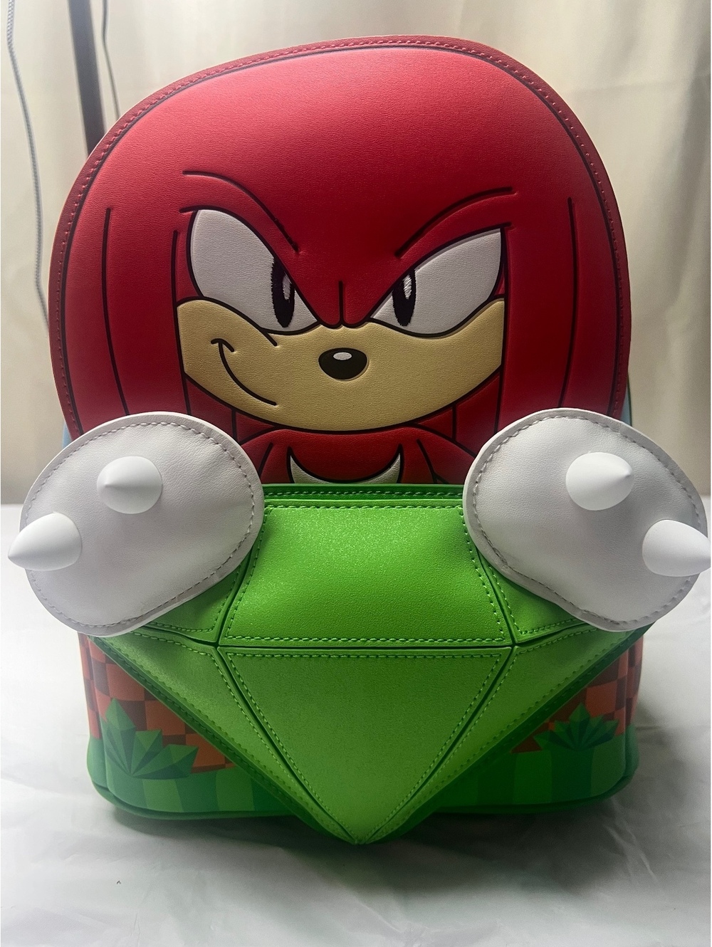 Sonic The Hedgehog Limited Edition 1000 Knuckles Emerald Glitter Mini Loungefly